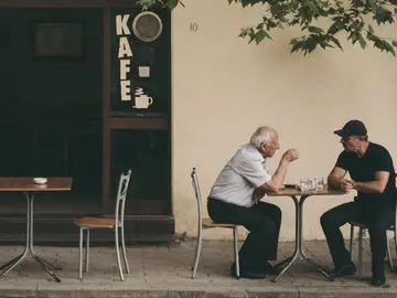 Beyin Hasarı Sonrası Konuşma Bozukluğu Tedavisi