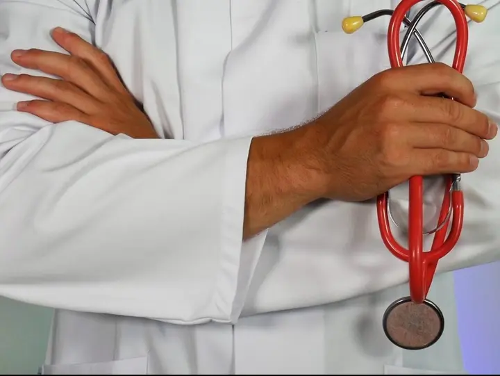 Bel Ağrısı için Hangi Doktora Gidilmeli?
