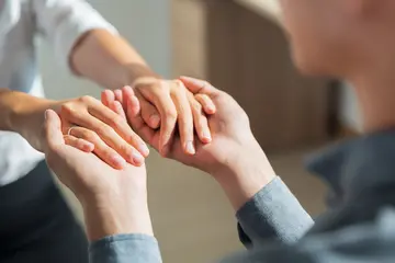 İnme Sonrası Hareketlerin Geri Dönüşü – Brunnstrom Evreleri