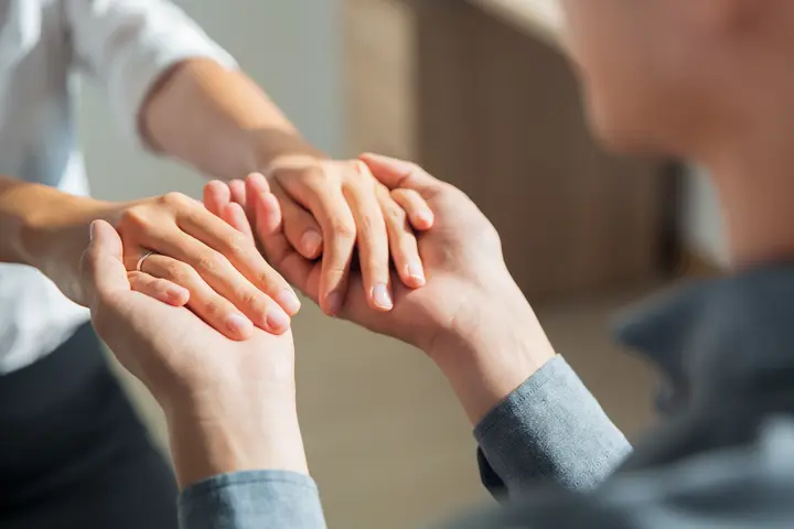 İnme Sonrası Hareketlerin Geri Dönüşü – Brunnstrom Evreleri