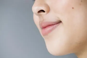 Yüz Felci Neden Olur? Nasıl Tedavi Edilir?