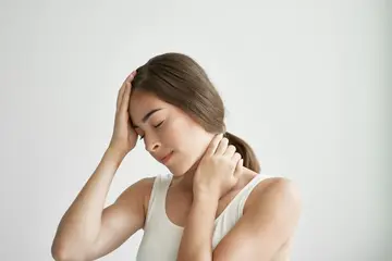 Boyun Ağrısı ile Birlikte Baş Ağrısı Neden Olur?